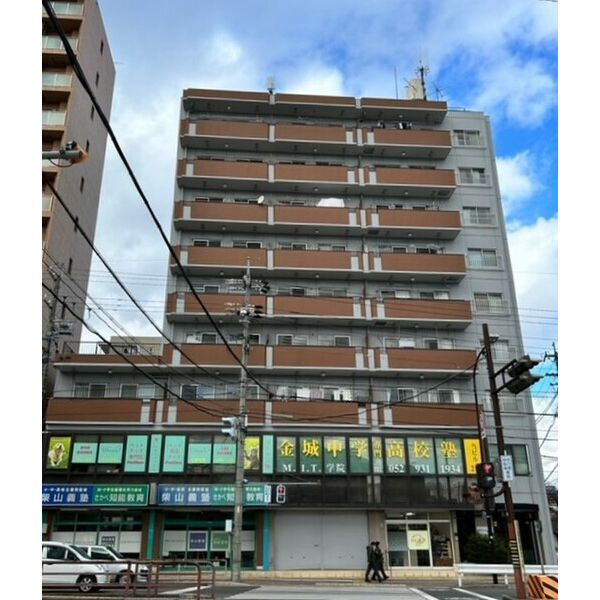 NTビル白壁の外観画像