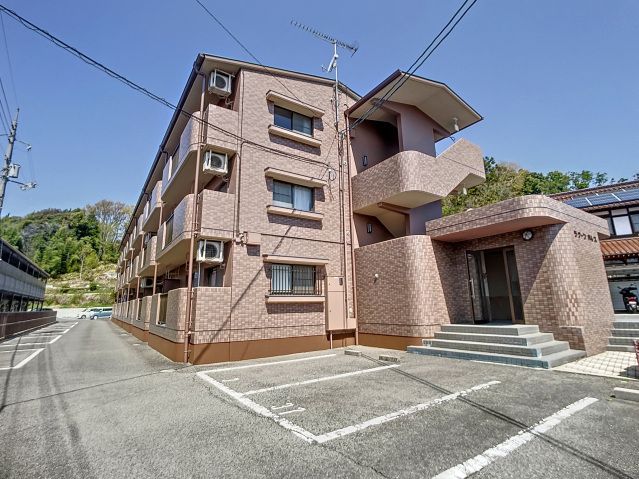 ラクーンパレスの外観画像
