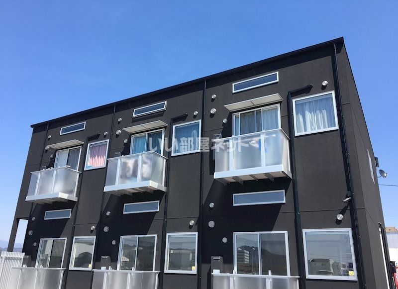 G.URBANO(ジー.ウルバーノ)の外観画像