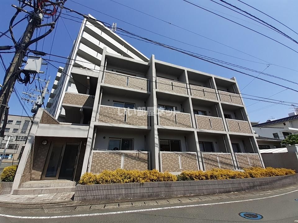 カルフールB.C白山の外観画像