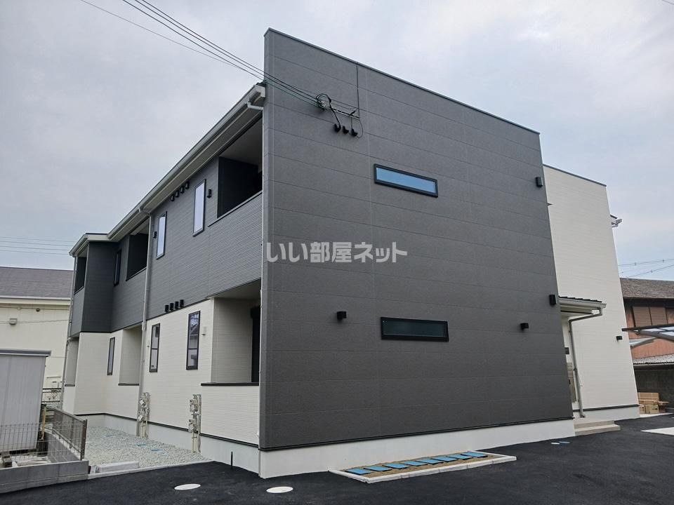 ジュネス土山駅前の外観画像