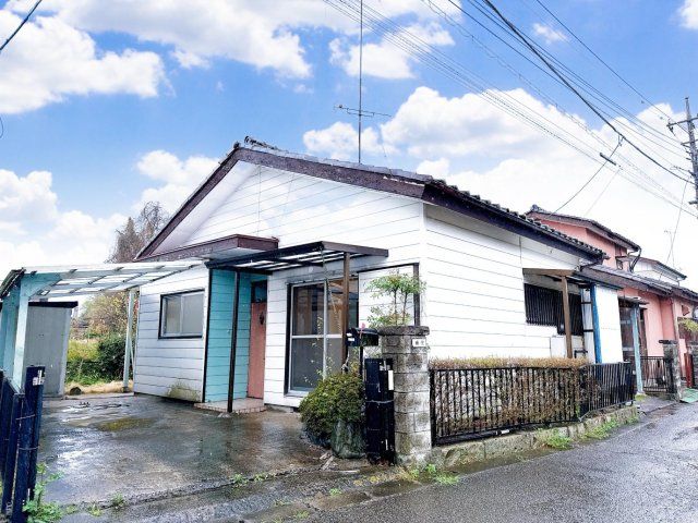 メゾン邑楽町秋妻の外観画像