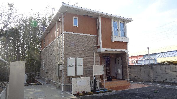 ヴィラ・セブンカラーズⅢの外観画像