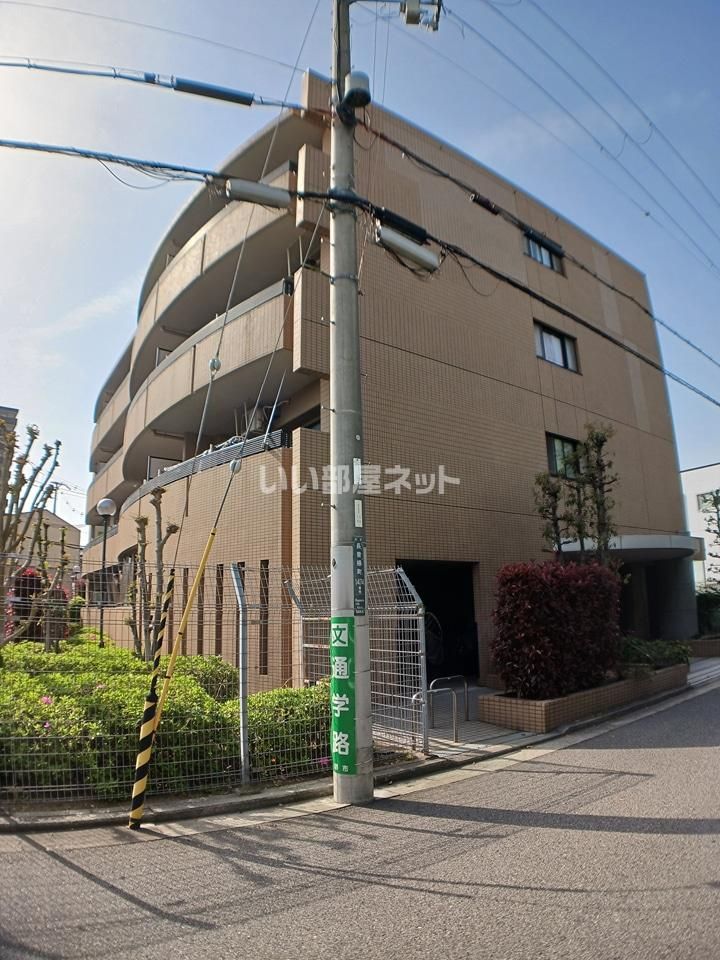 パレ・ルボーノの外観画像