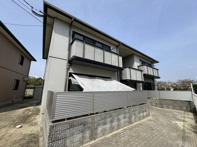 シャンテ和泉 A棟の外観画像