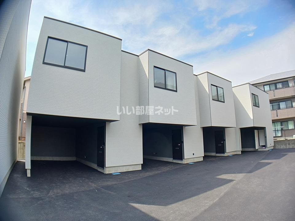 GARAGE HOUSE AIKAWA(ガレージハウスアイカワ)(B棟)の外観画像