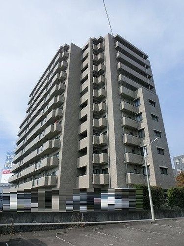サーパス三条の外観画像
