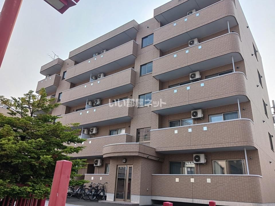 エスティ三番館214-10の外観画像