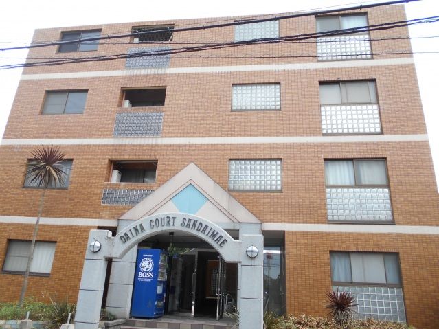 ダイナコート産大前の外観画像