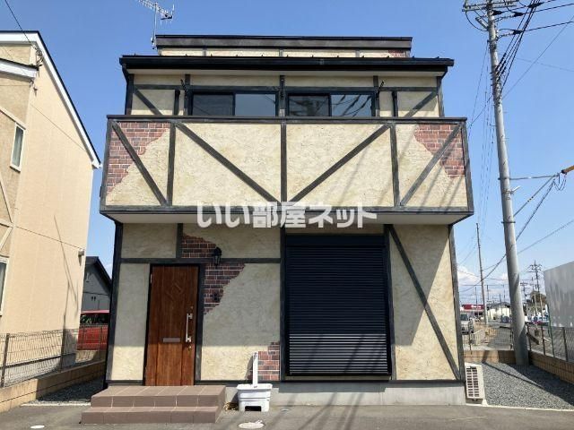 レーヴの外観画像