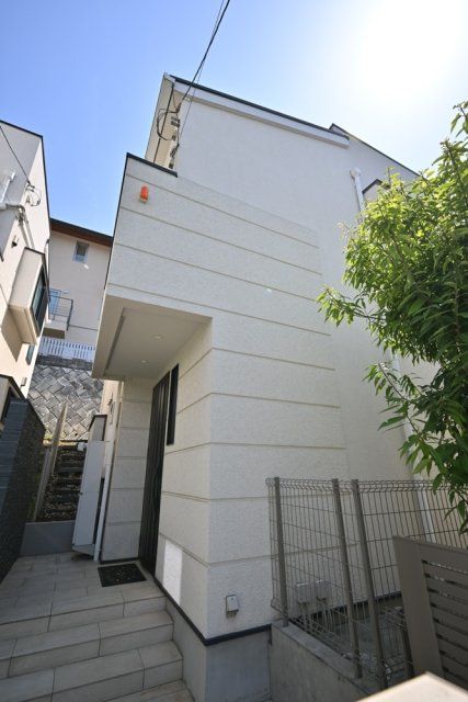 世田谷区成城4丁目戸建の外観画像