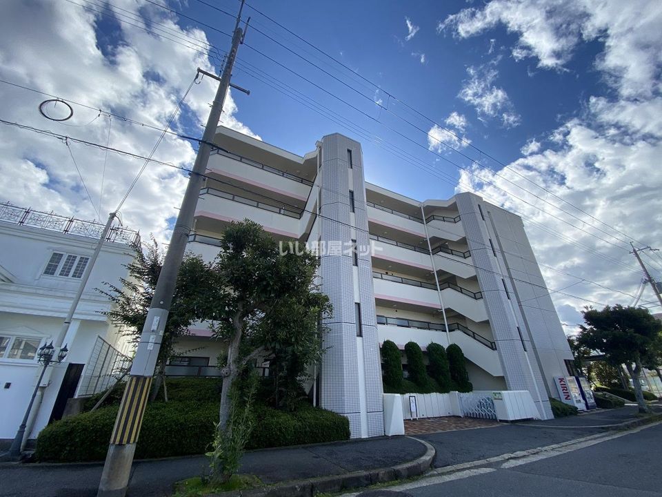 CERES学園前の外観画像