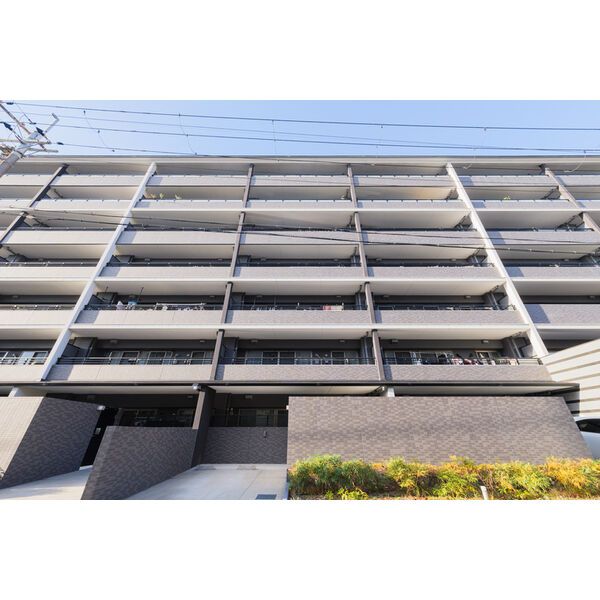 プレサンスロジェ京都西大路の外観画像