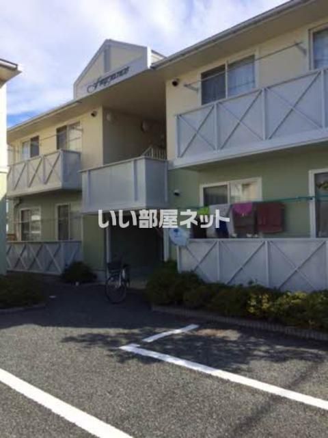 フローラ B棟の外観画像