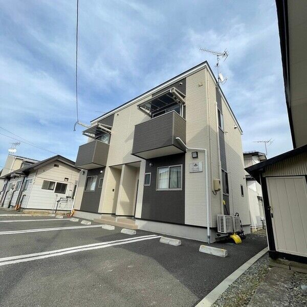 ラポール村崎野 Ⅰの外観画像