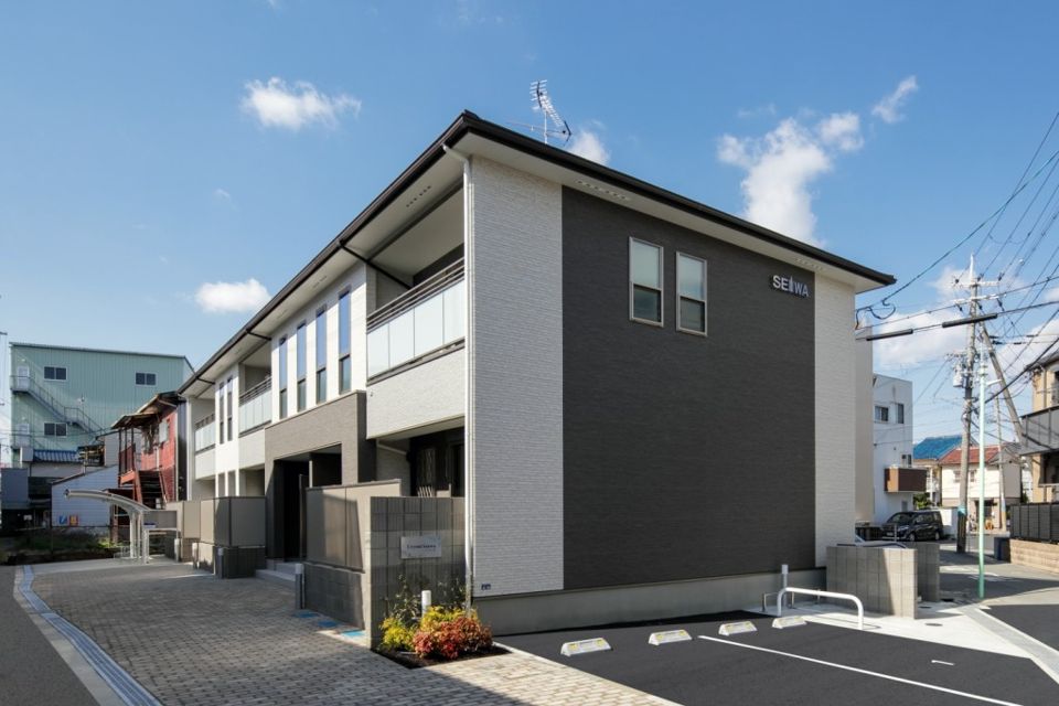 クリスタル三和の外観画像