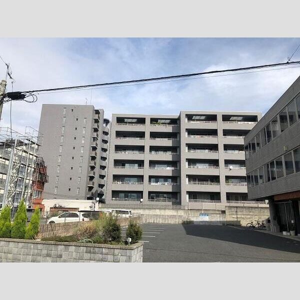 ピアッツァコート神宮前の外観画像