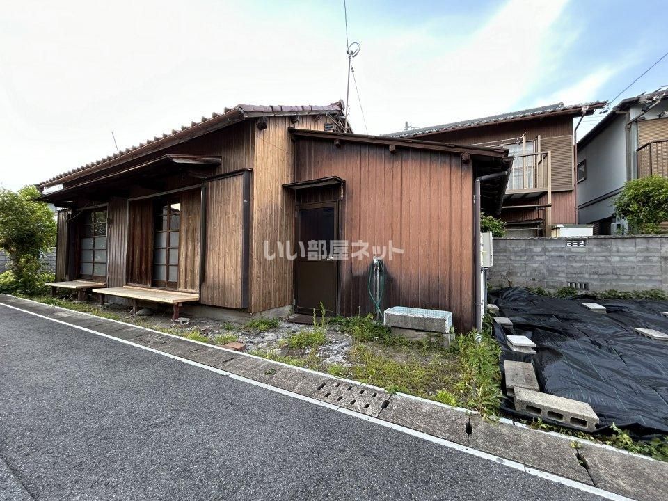 牧野町4丁目貸家の外観画像