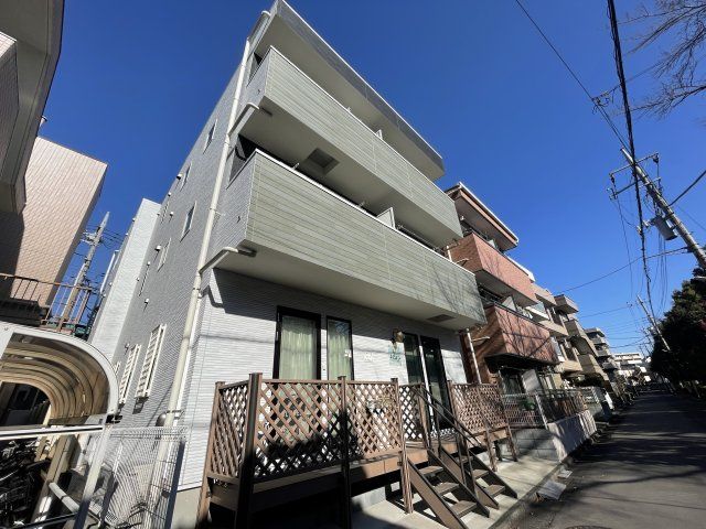 poblenouの外観画像