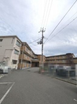 千里坂の木ハイツの外観画像
