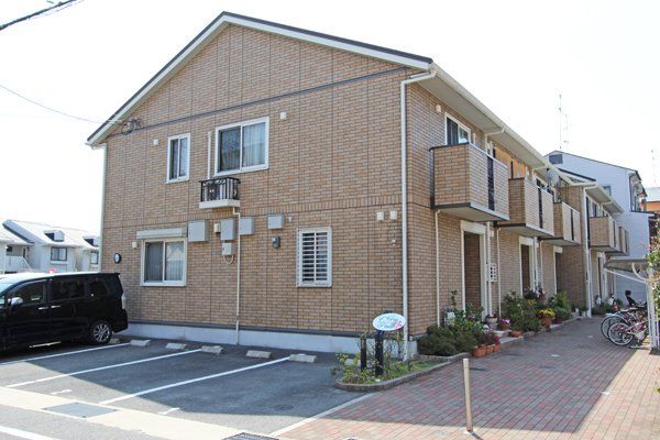 シャンドゥローズの外観画像