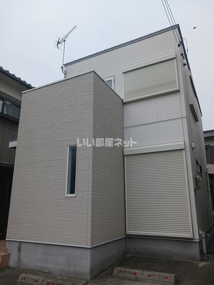 東出(南)賃貸住宅の外観画像