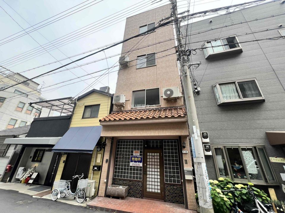 吾妻通5丁目貸家の外観画像