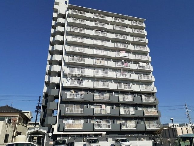 タワーロイヤルの外観画像