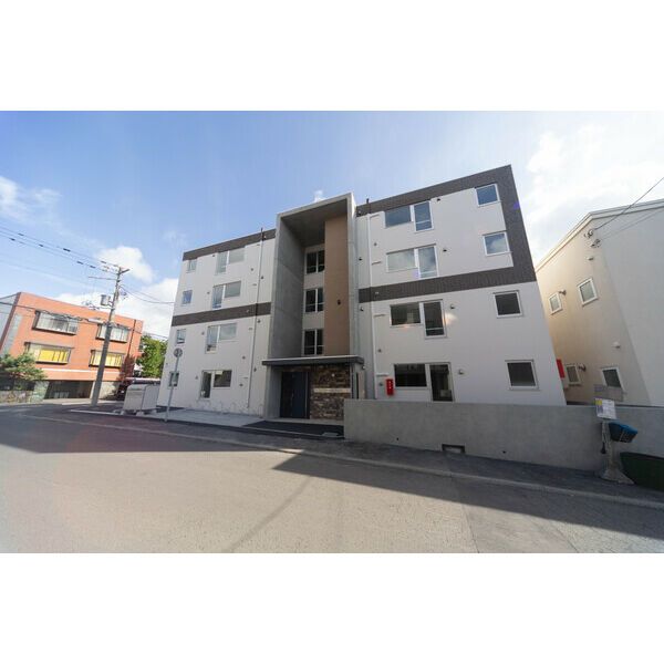 ブルーイング本町の外観画像