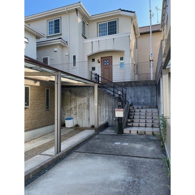 茨木市北春日丘二丁目戸建の外観画像