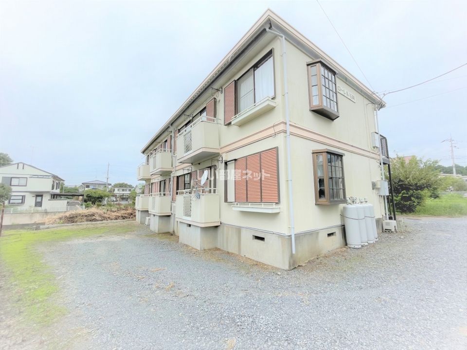 ローレル石岡の外観画像