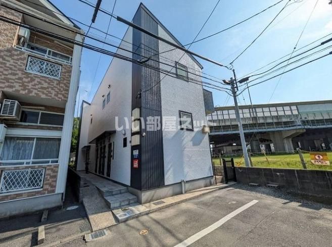 ラピス貝塚の外観画像
