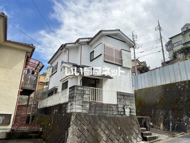 青梅貸家の外観画像