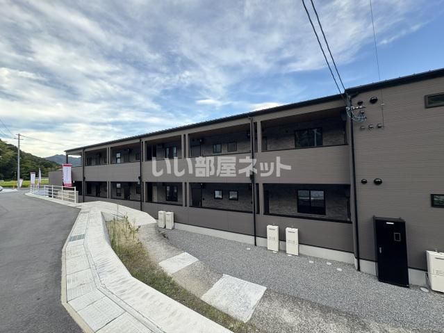 中野APARTMENTSの外観画像