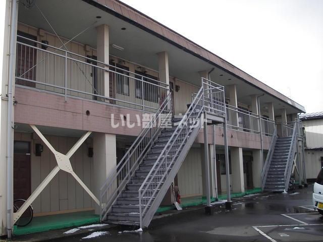 ハイツ上須頃の外観画像