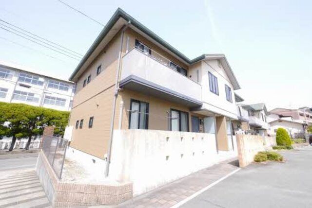 ガーデンコート花宅 B棟の外観画像