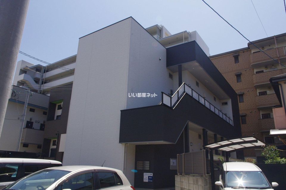 コンフォートメゾン吉塚の外観画像