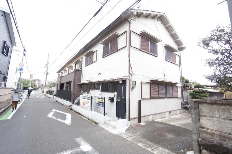 沢良宜西二丁目貸家 弥生の外観画像