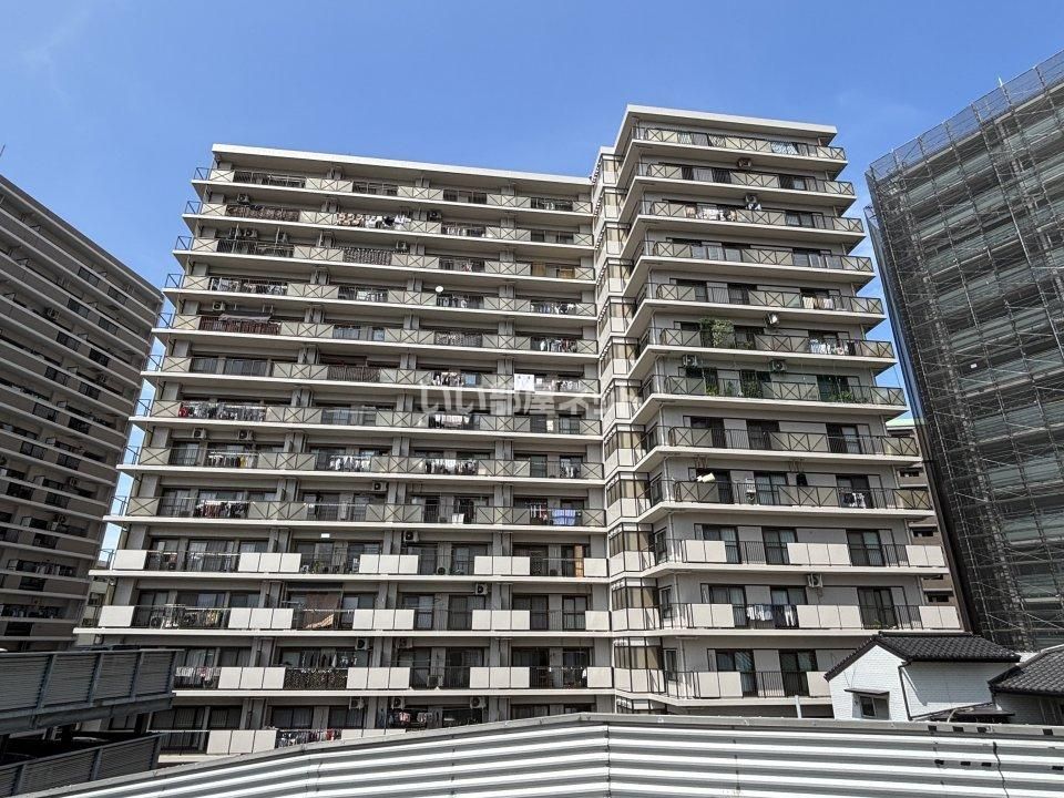 ライオンズマンション春日公園の外観画像