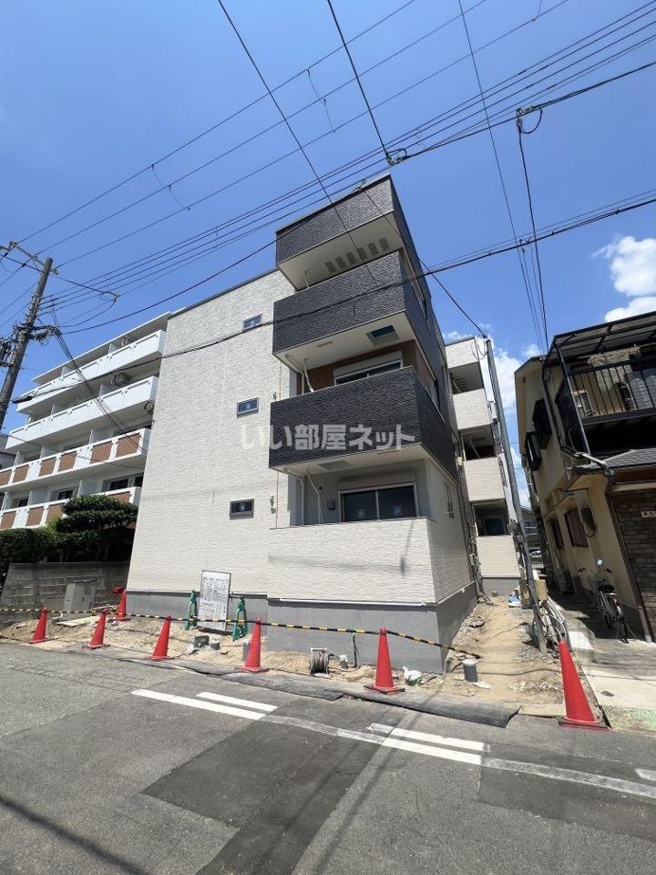 フジパレス尼崎西長洲町の外観画像