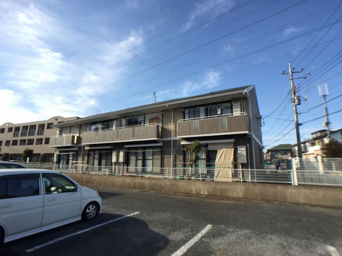 ロイヤルタウン泉 Bの外観画像