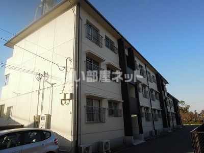 菅原三和マンションの外観画像