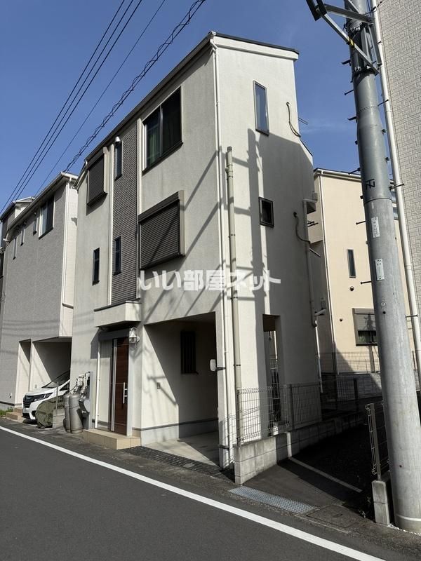 戸塚区上倉田町貸家の外観画像