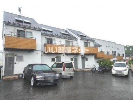 クリスタルヴィレッジの外観画像