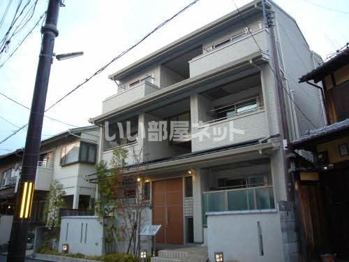シャーメゾン東山の外観画像