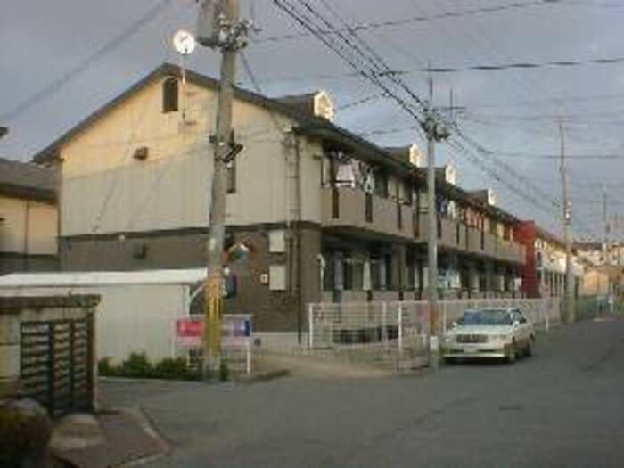 クレセール八木 A棟の外観画像