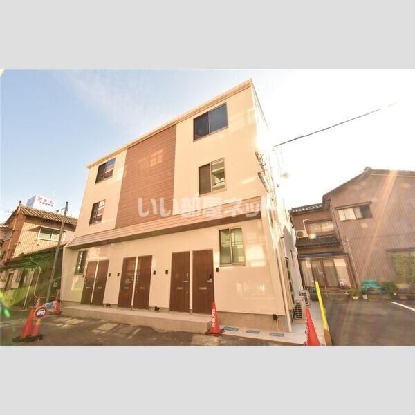 ガーデンシティ万代の外観画像