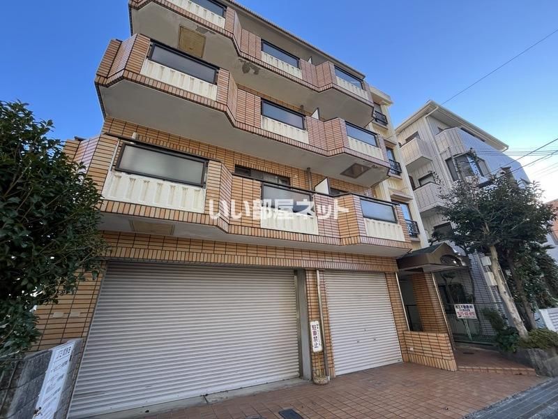 麻田レインボーハイツの外観画像