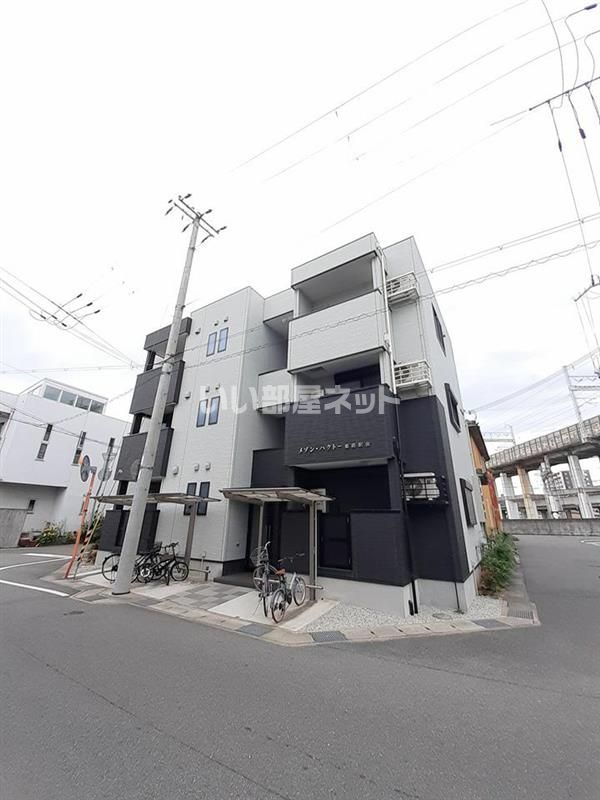 メゾン・ハクトー姫路駅前の外観画像