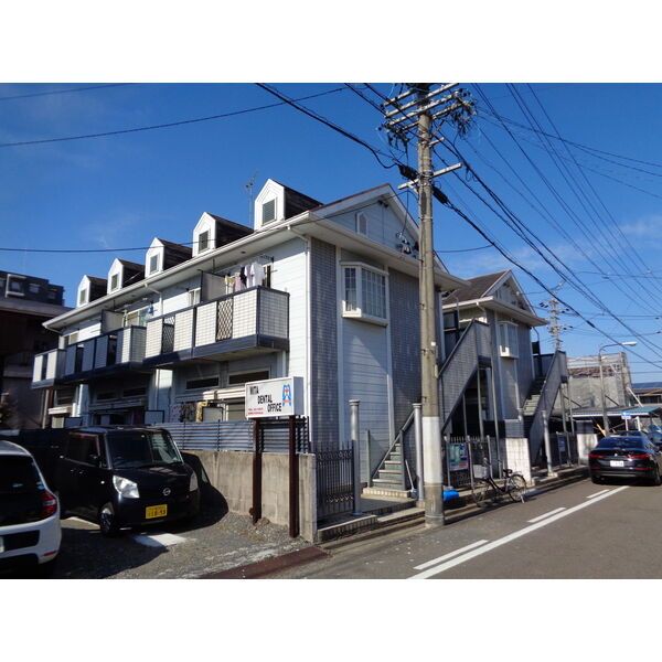 レオパレス21一宮第8の外観画像
